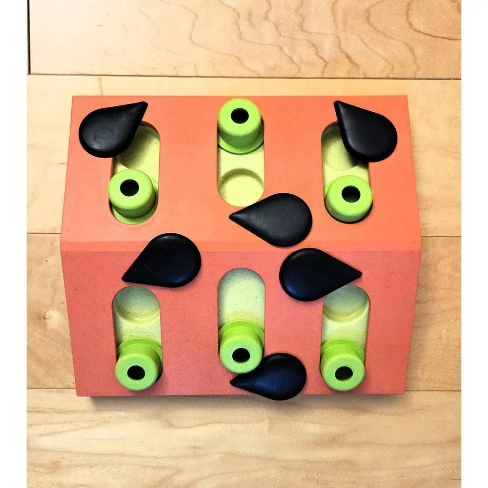Nina Ottosson Petstages Melon Madness Puzzle & Play Feeder Toy